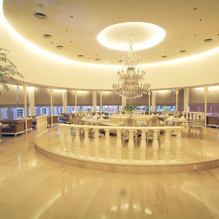 Grand Jatra Hotel Balikpapan Exterior photo