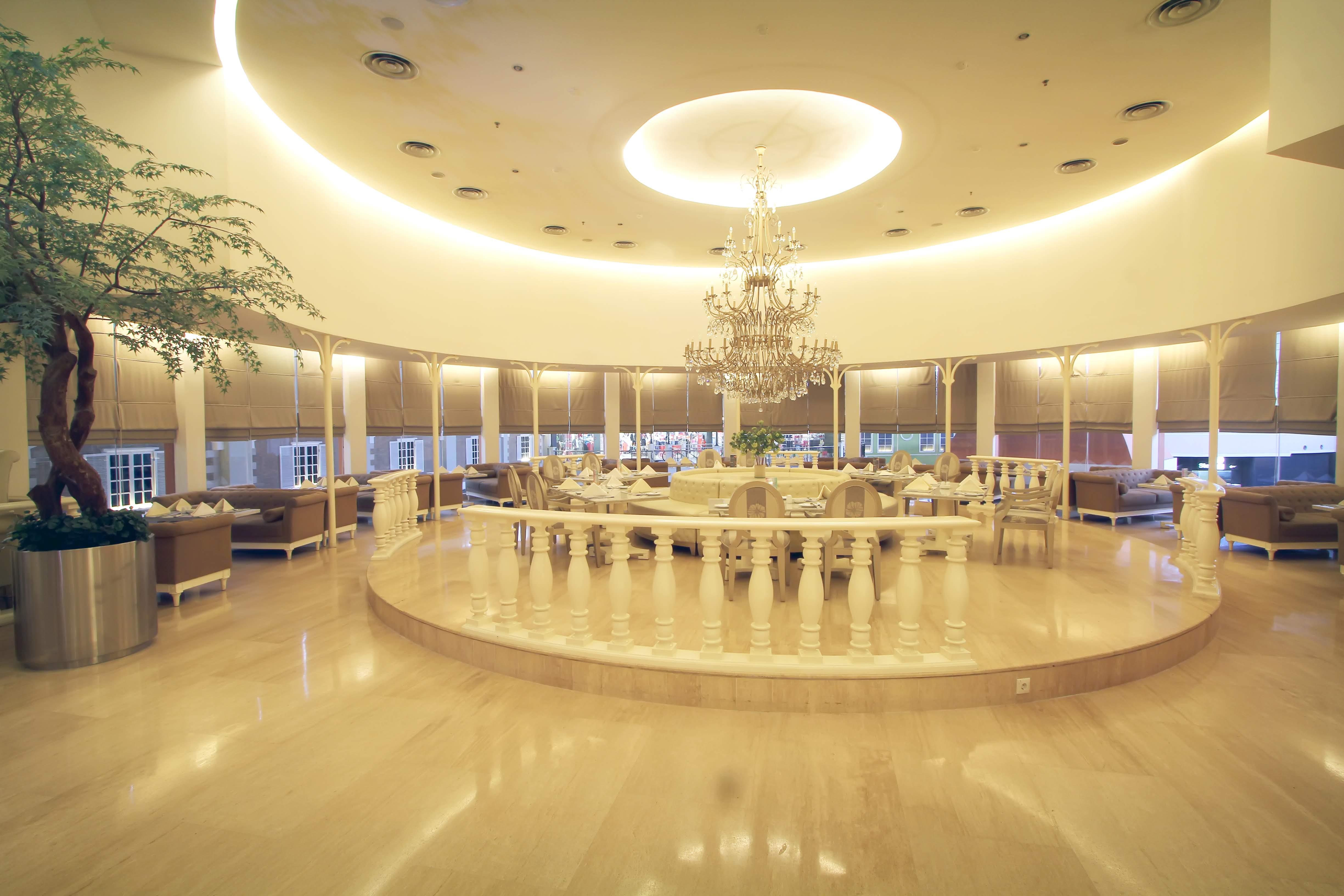 Grand Jatra Hotel Balikpapan Exterior photo