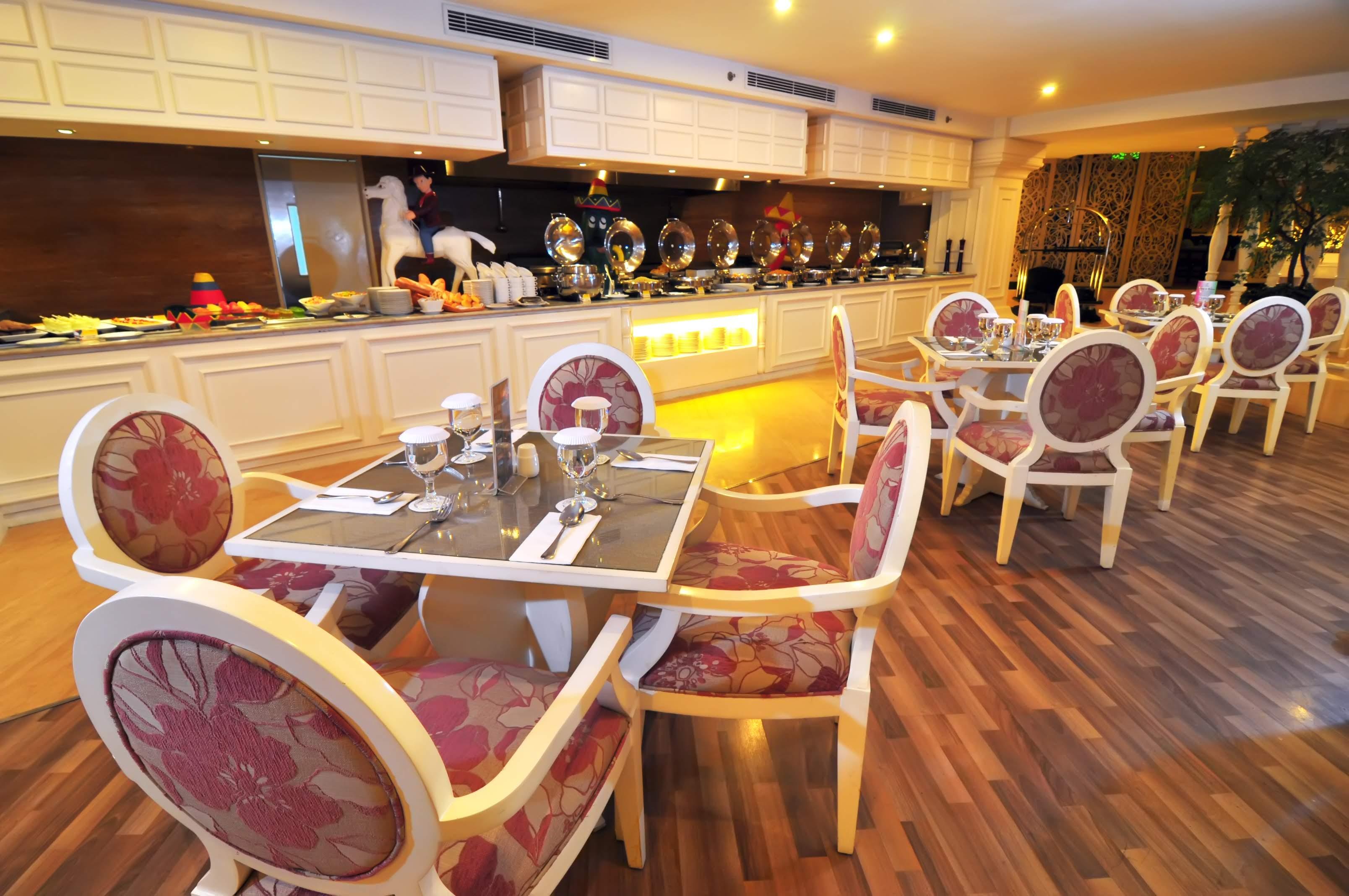 Grand Jatra Hotel Balikpapan Exterior photo
