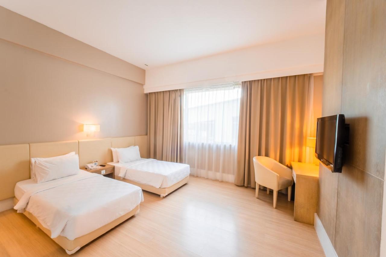 Grand Jatra Hotel Balikpapan Exterior photo