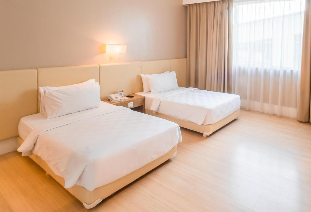 Grand Jatra Hotel Balikpapan Exterior photo